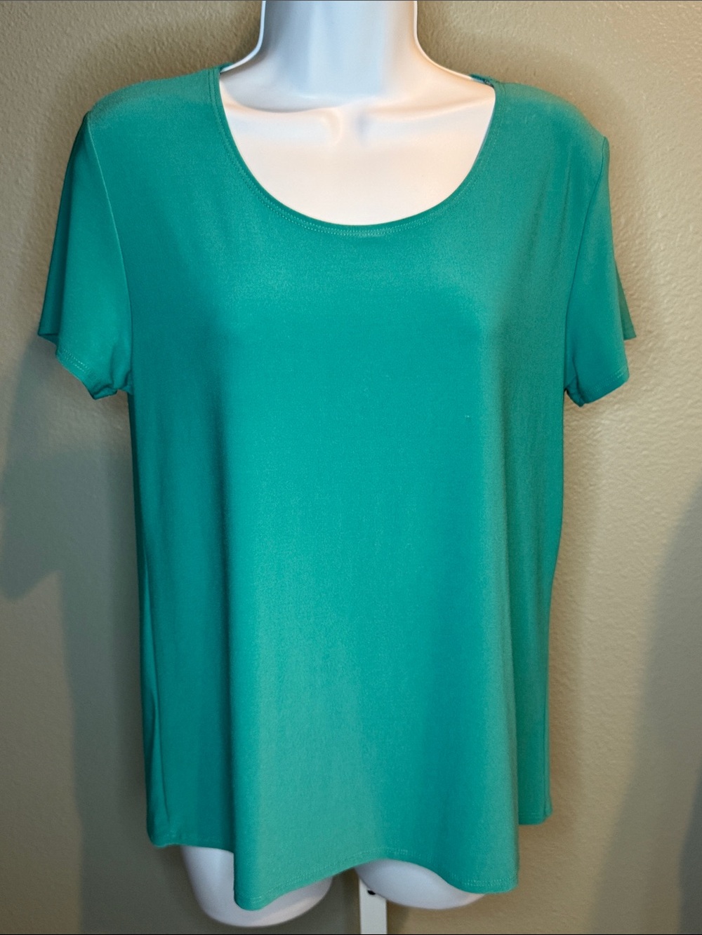 Everyday Scoop Neck Short Sleeve Stretchy Teal Tee